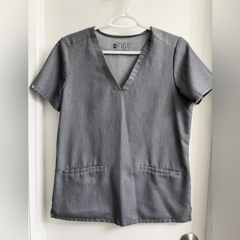 Figs Scrub Top Women’s Size XS Graphite
